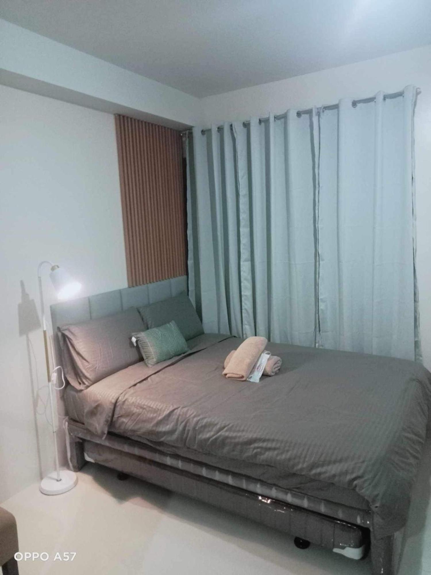 The Persimmon Studios Near Ayala And Sm City Cebu Δωμάτιο φωτογραφία
