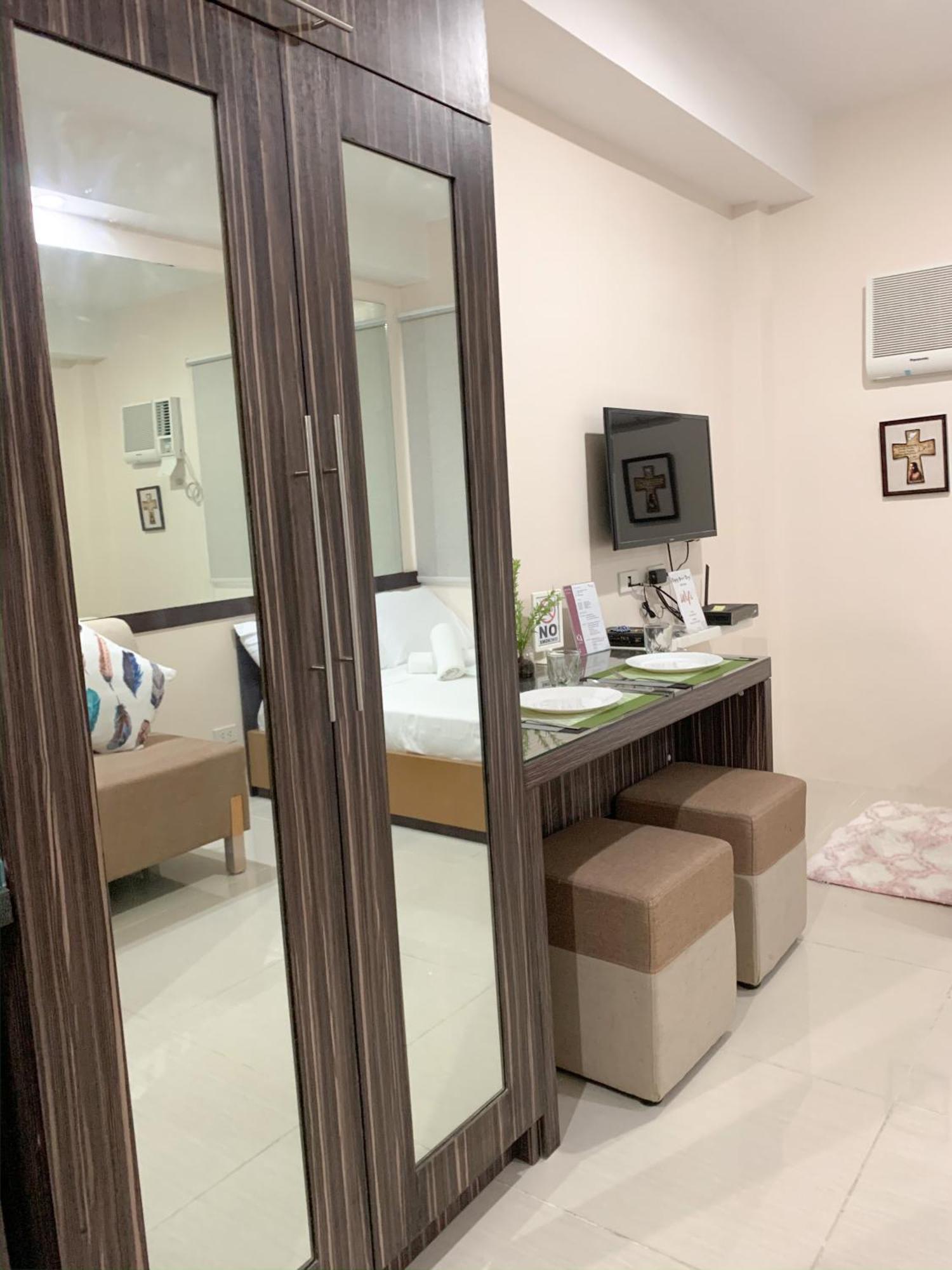 The Persimmon Studios Near Ayala And Sm City Cebu Δωμάτιο φωτογραφία